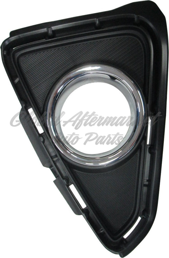 FOG LAMP BEZEL FR RH TEXTURE/CHROME XLE/LTD/HYB MODEL