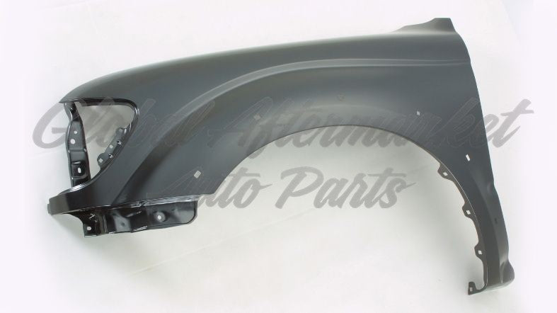 FENDER FR LH W/FLARE HOLE