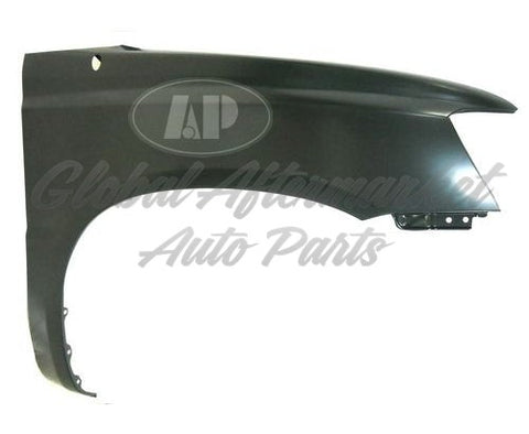 FENDER FR RH W/ANTENNA HOLE