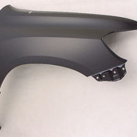 FENDER FR RH W/ANTENNA HOLE CAPA