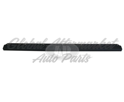 TAILGATE PROTECTOR MATT-BLACK PLASTIC