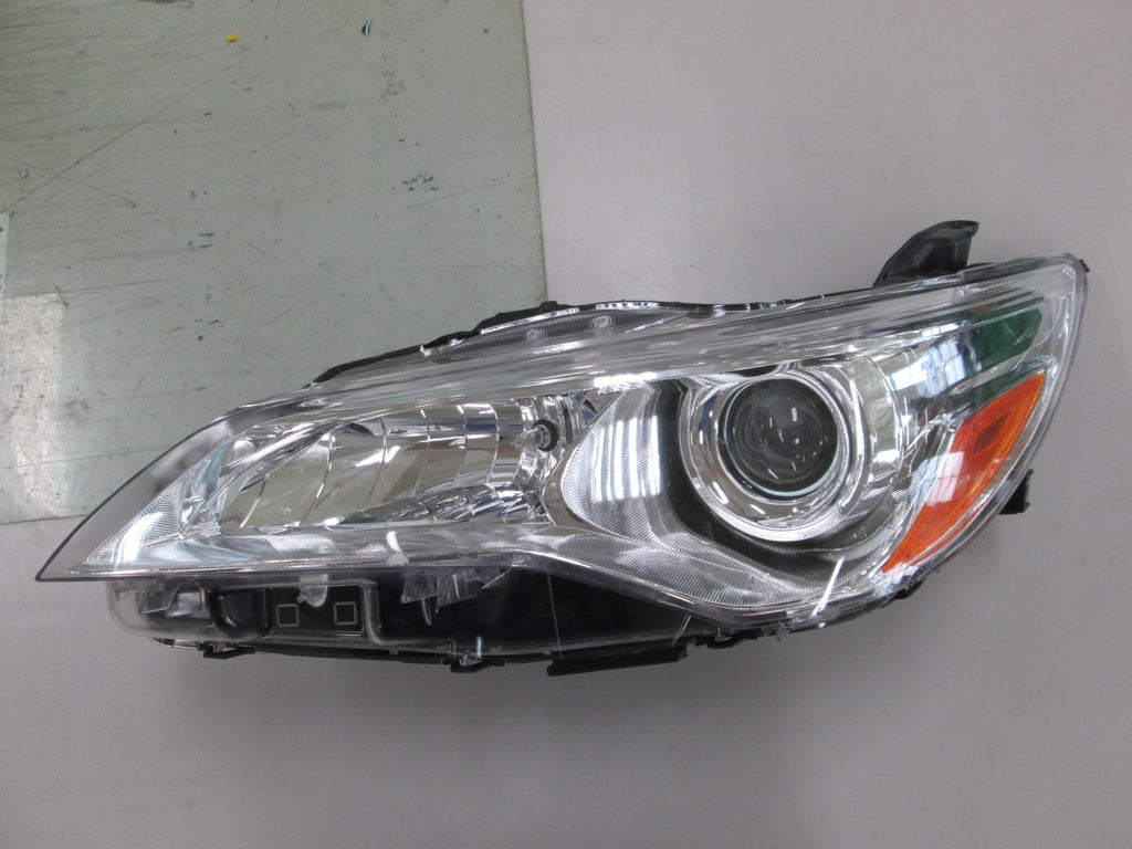HEAD LAMP LH HALOGEN LE/XLE CHROME BEZEL W/O LED KENTUCKY BUILT CAPA