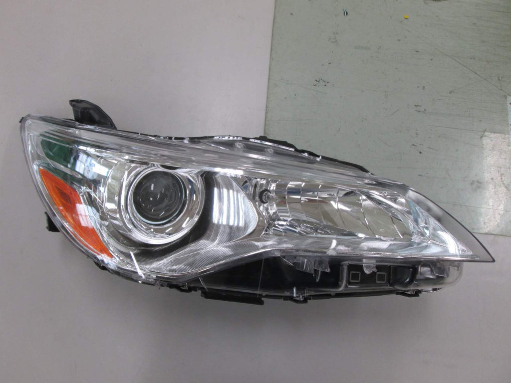HEAD LAMP RH HALOGEN LE/XLE CHROME BEZEL W/O LED KENTUCKY BUILT CAPA