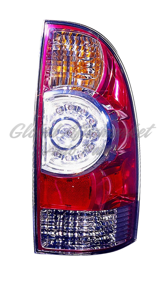 TAIL LAMP RH LED TYPE W/CLEAR CENTER LENS HQ