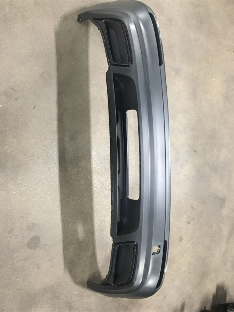 BUMPER RR LOWER TEXTURED W/O SENSOR/R-LINE W/HITCH HOLE/INTEGRAL MOULDING