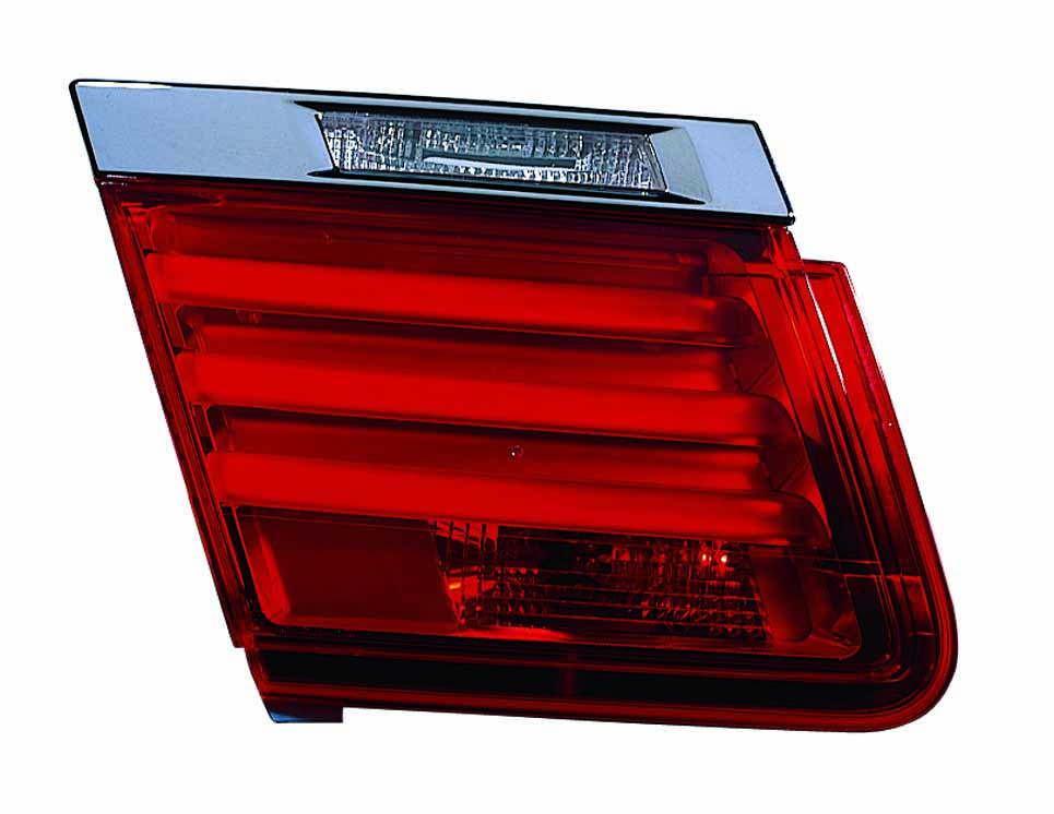 TRUNK LAMP RH HQ