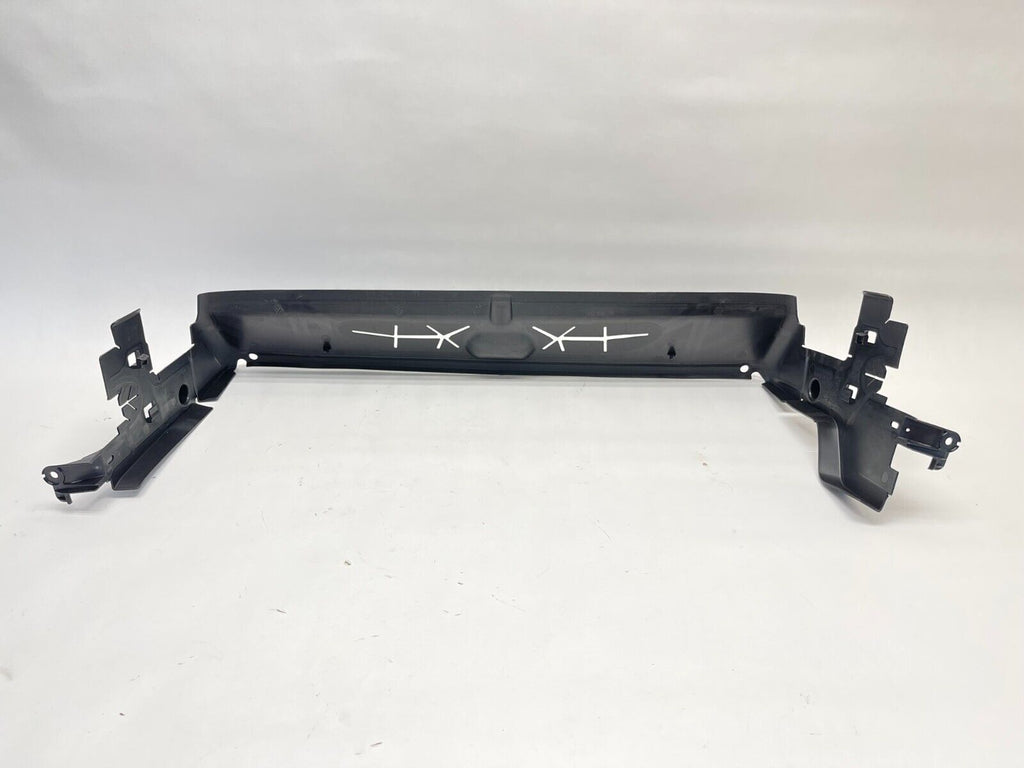 GRILLE AIR DEFLECTOR LOWER W/O M-PKG