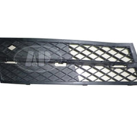 GRILLE LOWER RH W/O M PKG