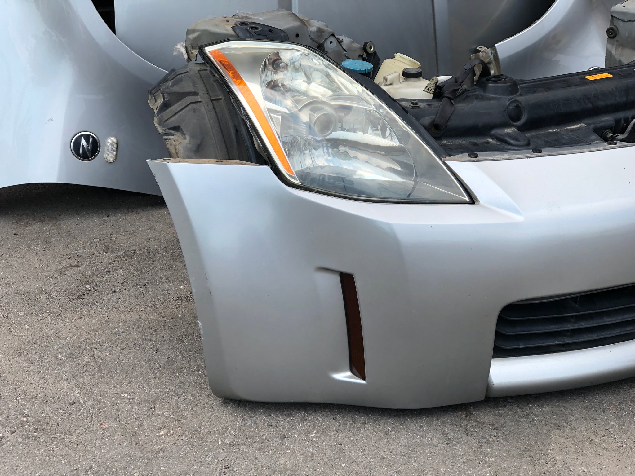 1996 | JDM Nissan 350z Z33 Bumper Headlights Fenders Hood Rebar