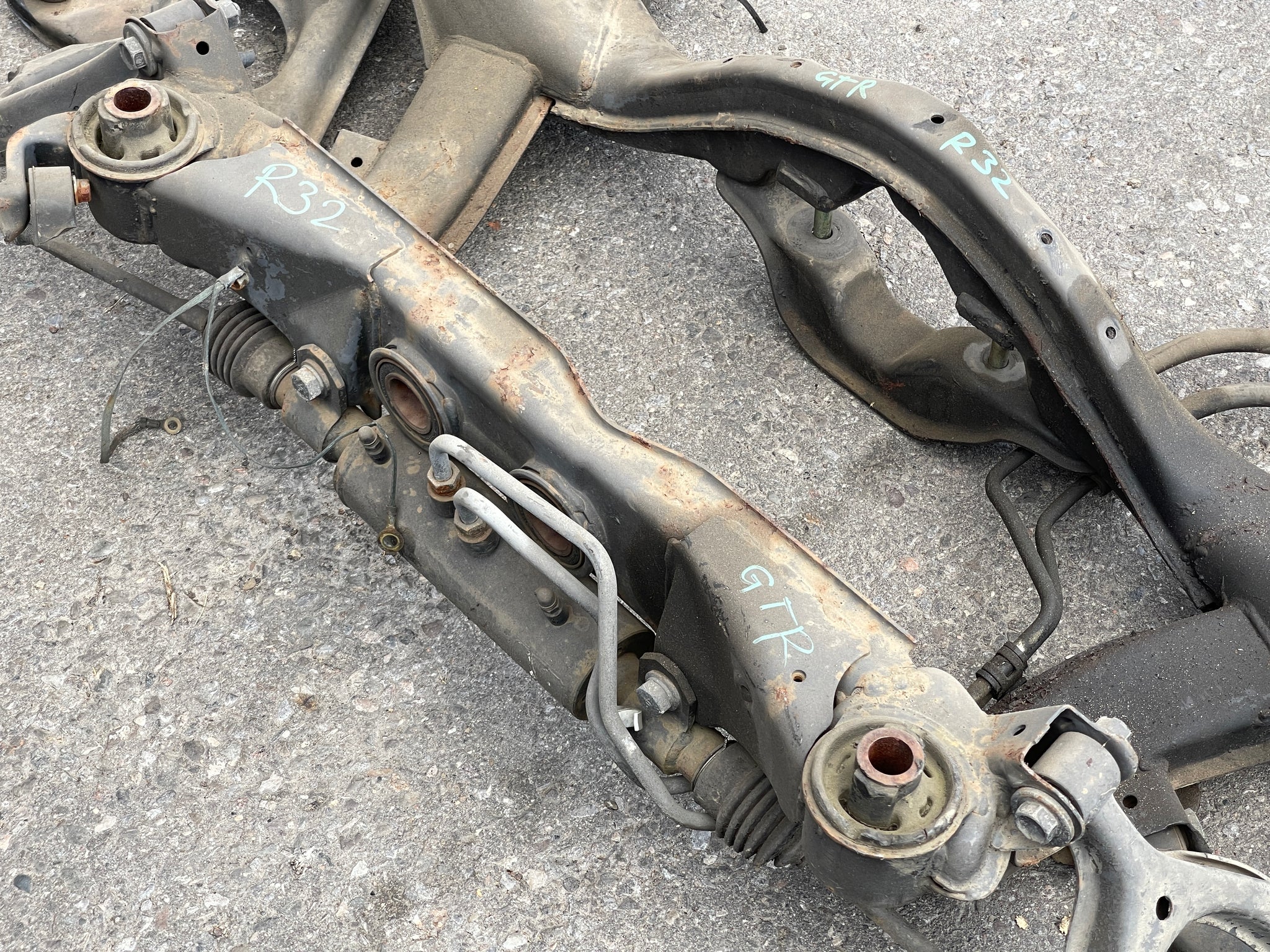 R32 Rear Subframe 1922 | Nissan Skyline GTR R32 Rear SubFrame With Suspension Parts ...