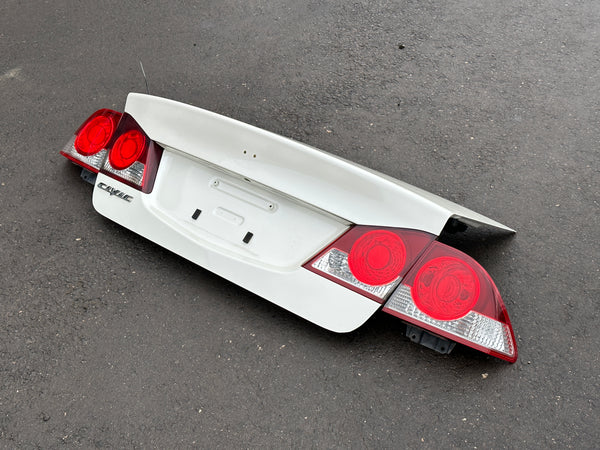 JDM 2006-2008 Honda Civic/Acura CSX Rear Trunk + TailLights