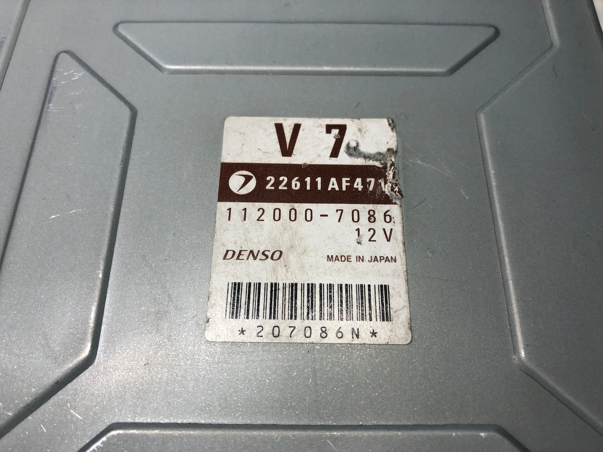 1698 | JDM Subaru Impreza WRX EJ205 2.0L Engine ECU 22611AF471