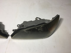 JDM TOYOTA ALTEZZA SXE10 (Lexus IS200 IS300) Black Housing Headlight GENUINE OEM