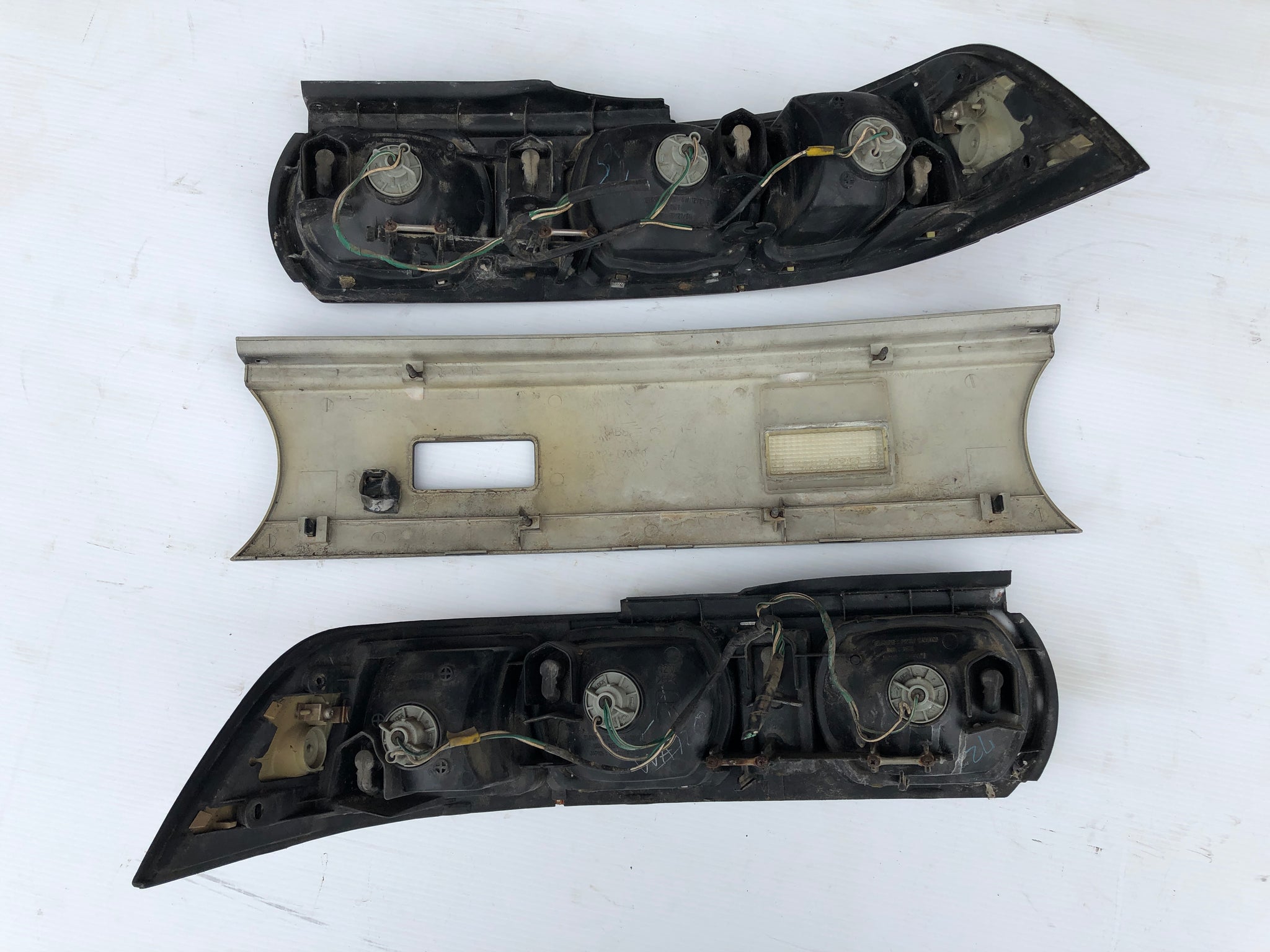 1642 | JDM Genuine Toyota 94-99 SW20 MR2 Turbo Kouki Taillights