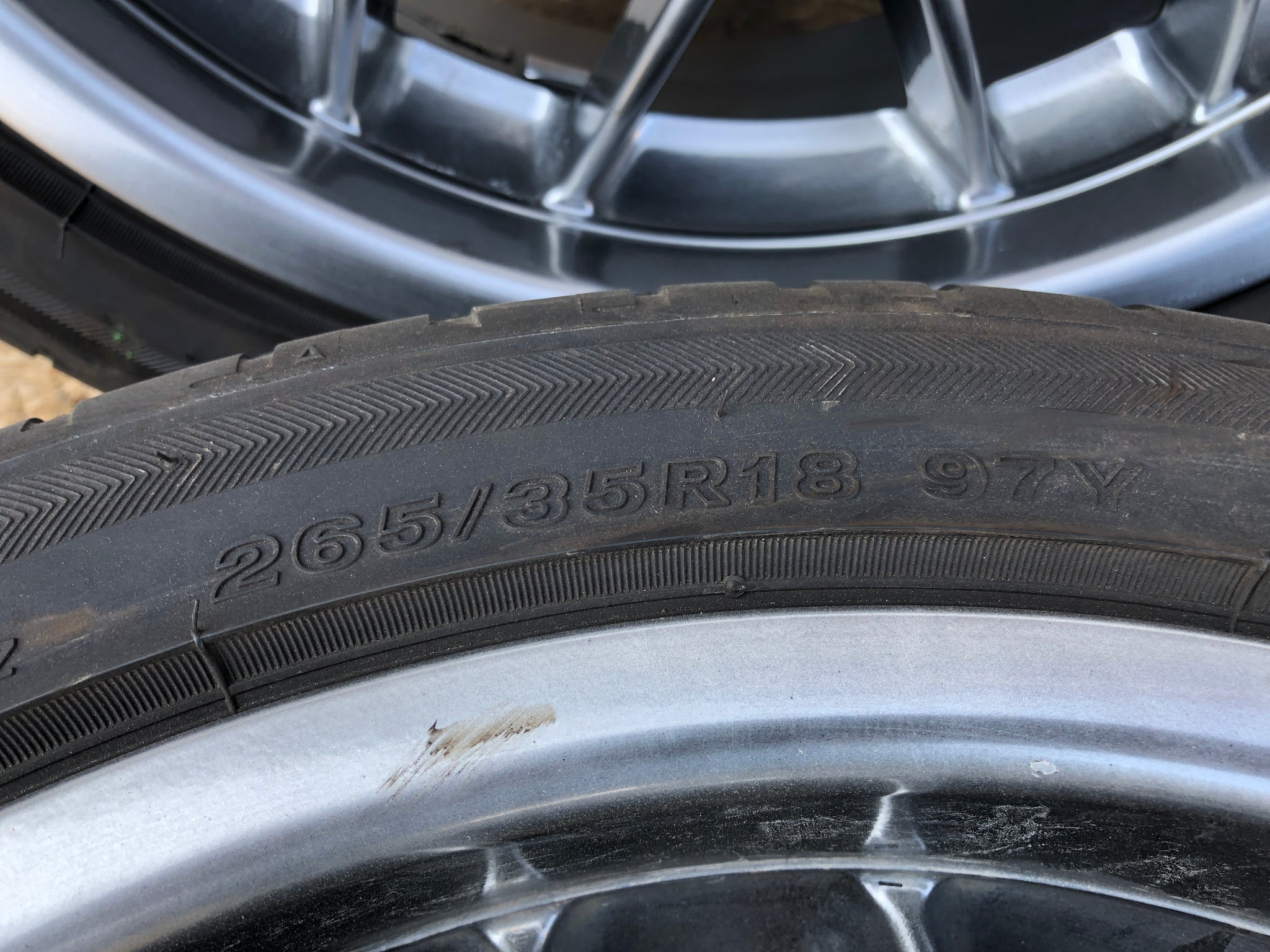 1684 | JDM PIAA Racing Sport Mesh 18 x 9.5 + 45 265/35R18 | 18 x