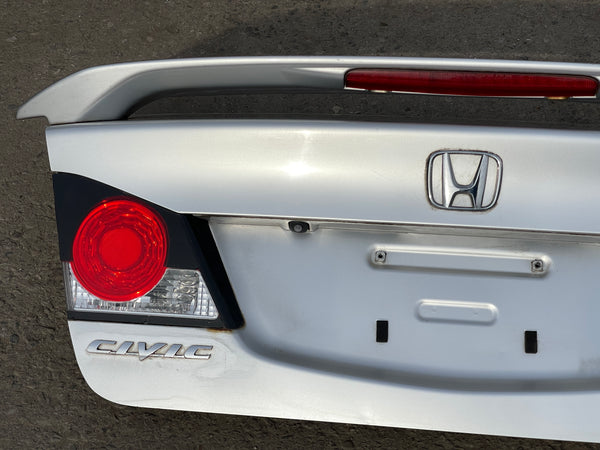 JDM 2006-2008 Honda Civic/Acura CSX Trunk Lid W/ Spoiler and Trunk Lights