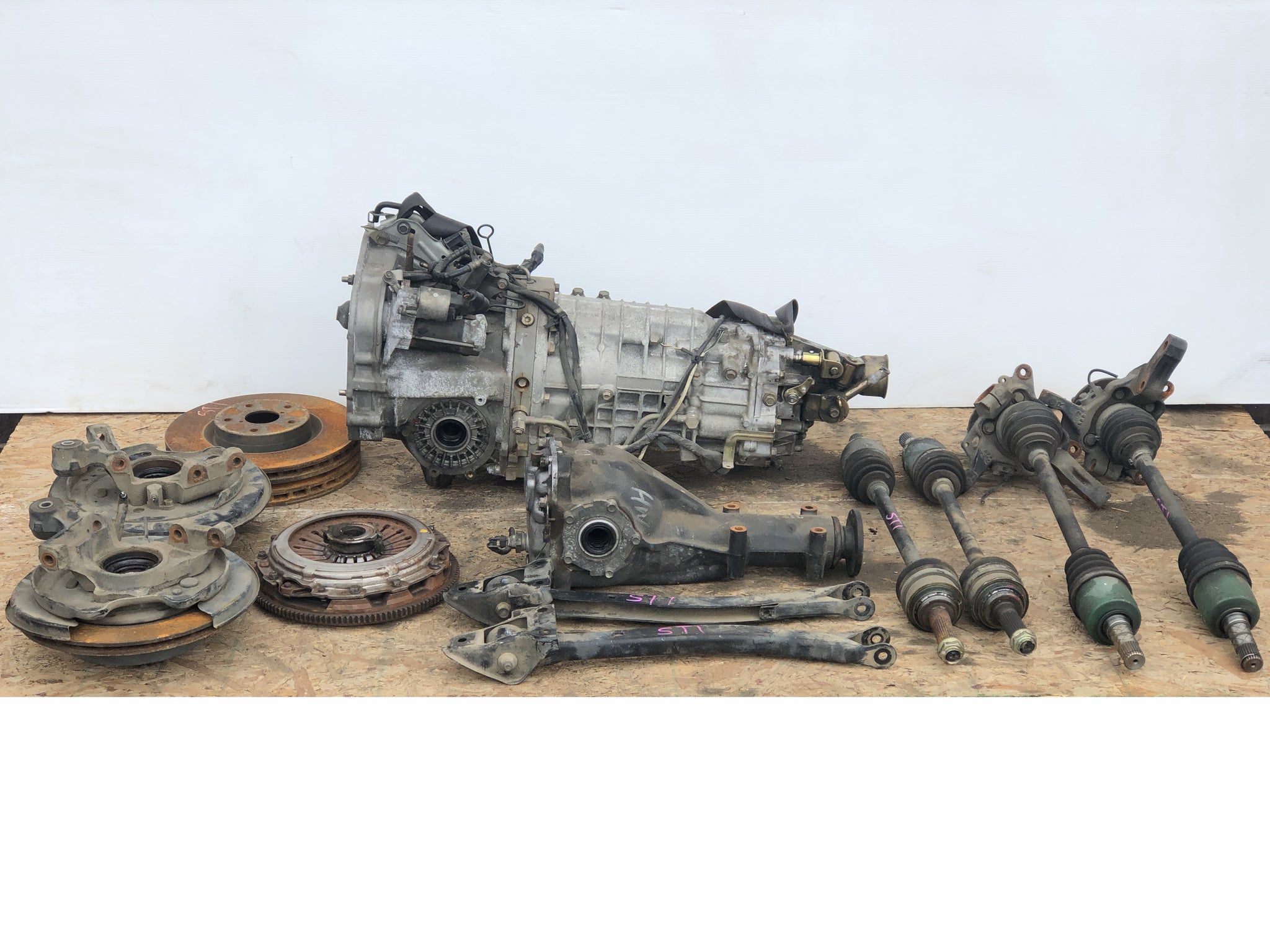 1692 | JDM Subaru Impreza WRX STi Version 8 DCCD 6speed Awd