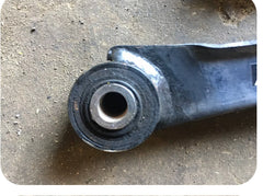 05/09 Subaru Legacy rear lower arms jdm STI