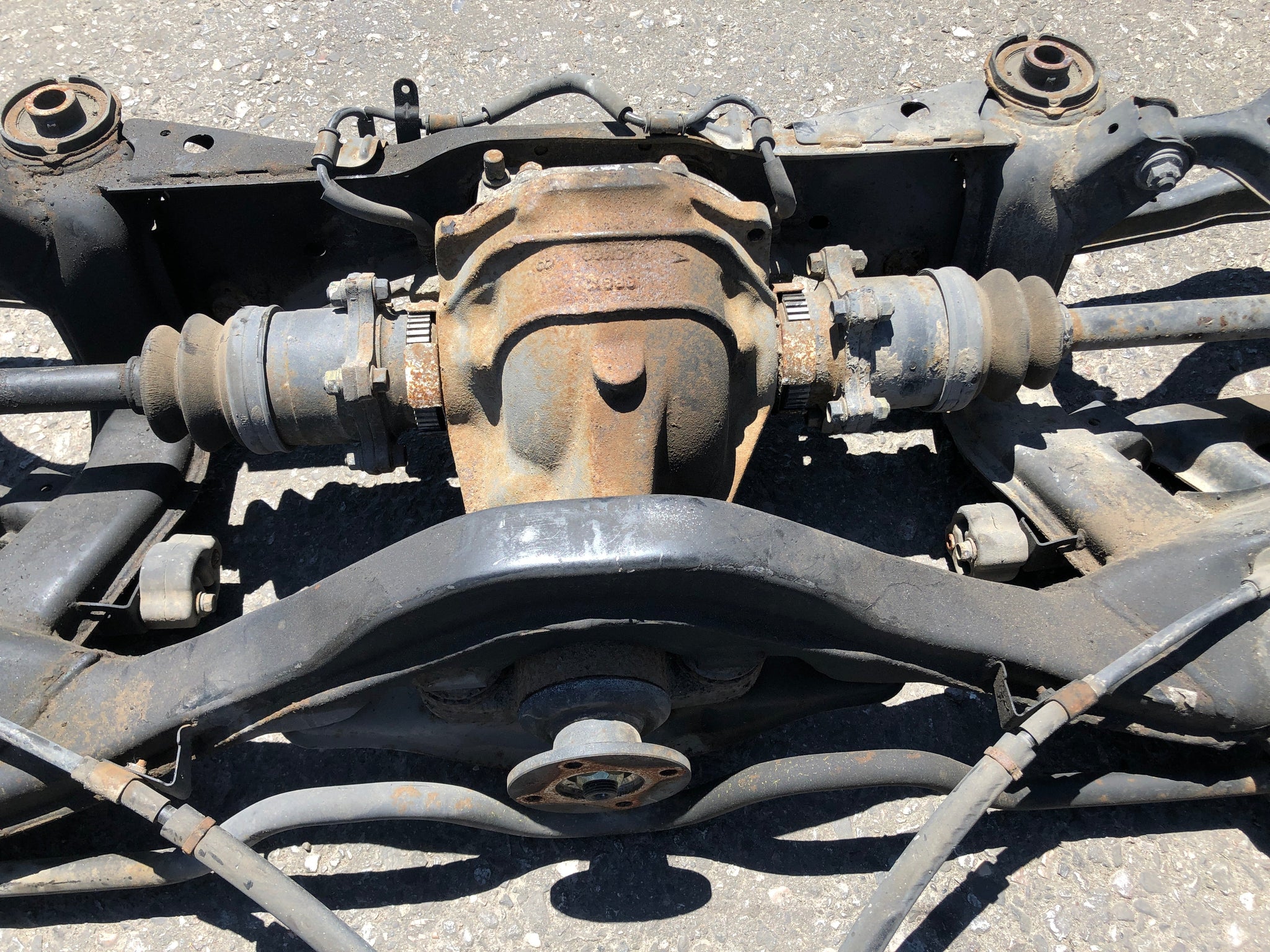 2336 | Nissan 300ZX Front and rear subframe knuckles arms calipers