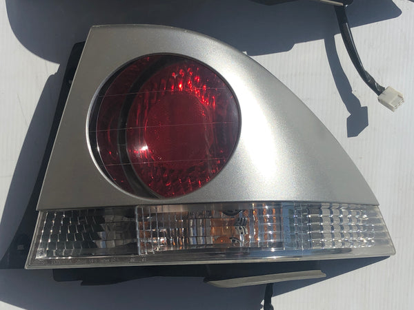 JDM Lexus IS300 Toyota Altezza OEM Tail Lights Lamps OEM Cover Trunk 2001-2005 | Tail Lights | Altezza, Altezza Tail Lights, Is300, is300 Tail Lights, Jdm Altezza, Jdm Altezza Parts, Toyota Altezza, Toyota Altezza Parts | 1646